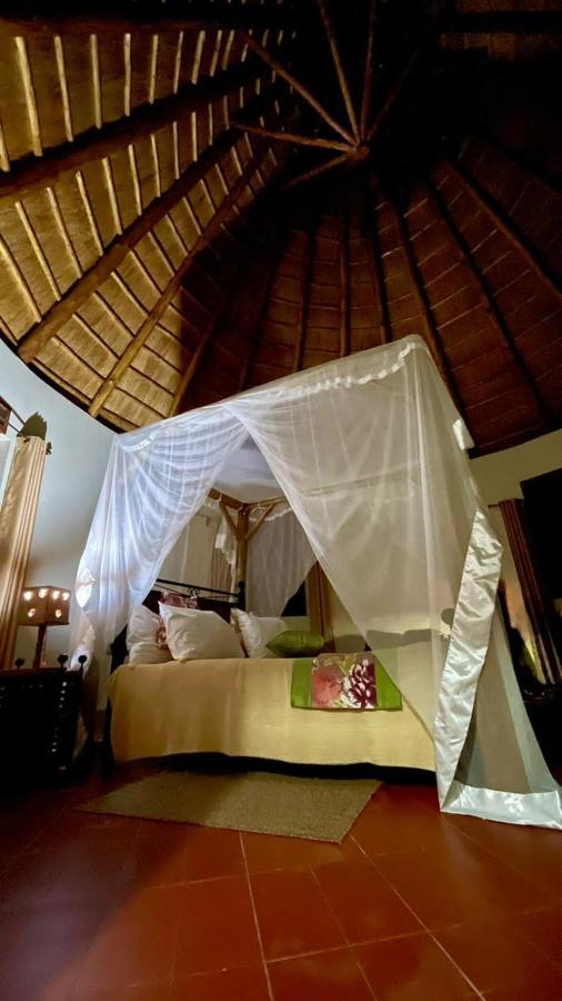 Kibale Guest Cottages Fort Portal ภายนอก รูปภาพ