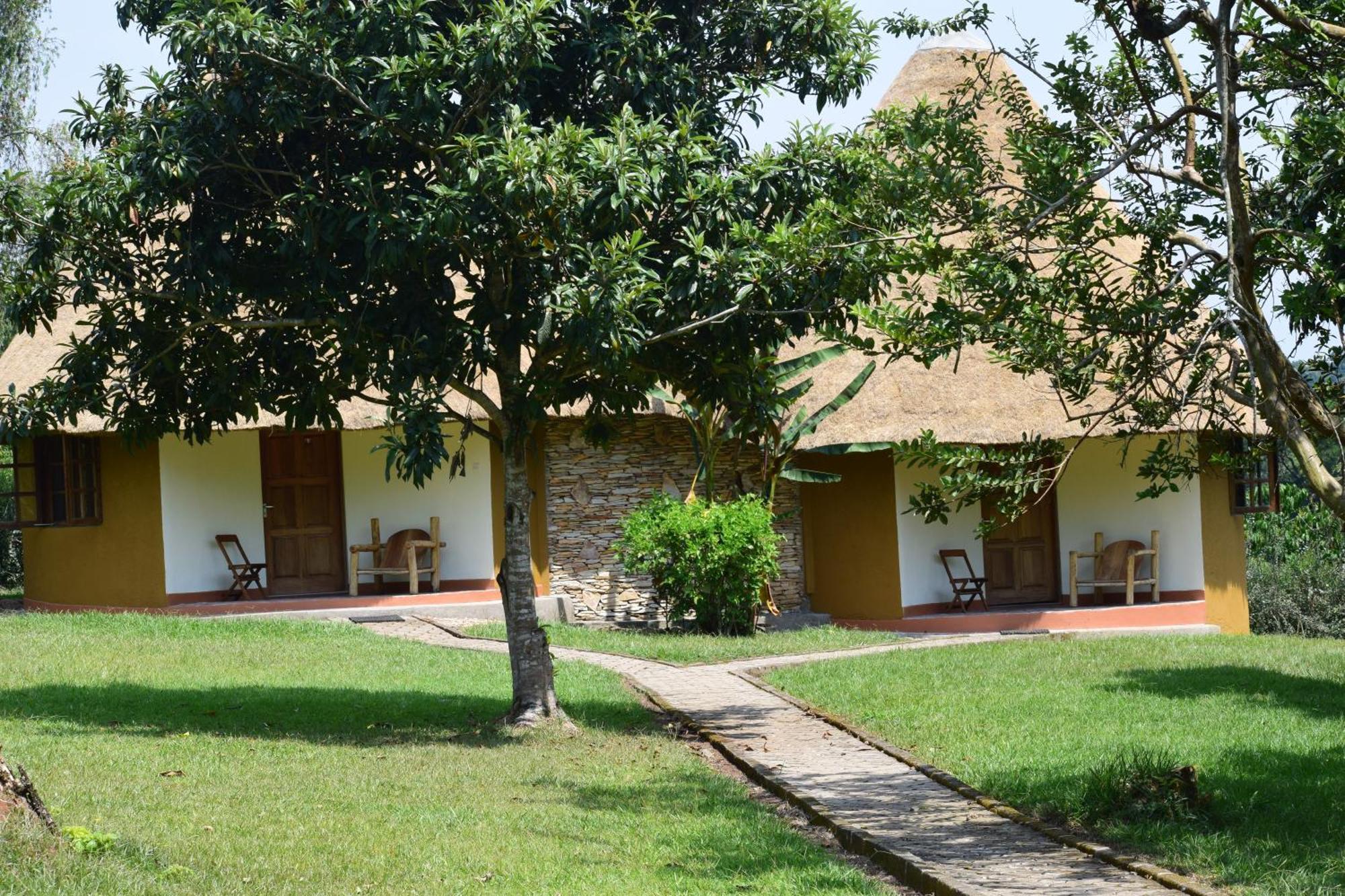 Kibale Guest Cottages Fort Portal ภายนอก รูปภาพ